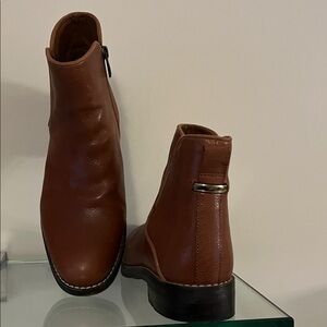 Franco Sarto Leather Bootie. 8 1/2 Medium. Like New. Cognac